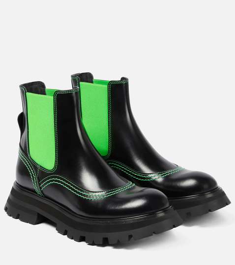 Wander leather Chelsea boots