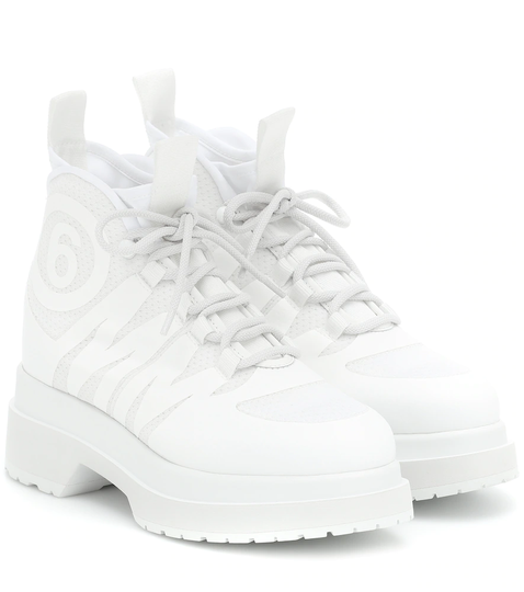 Logo sneakers