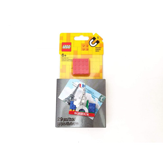 LEGO Eiffel Tower Magnet Build 854011