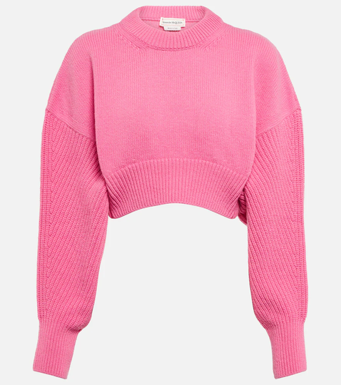 Oversized cropped wool sweater