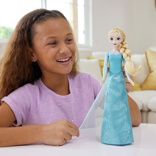 Disney Frozen - Elsa Fashion Doll