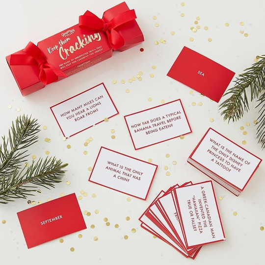 Christmas Trivia Game, After Dinner Card Game, Christmas Party Games, Trivia Christmas Game, Secret Santa Gift, Age 16+