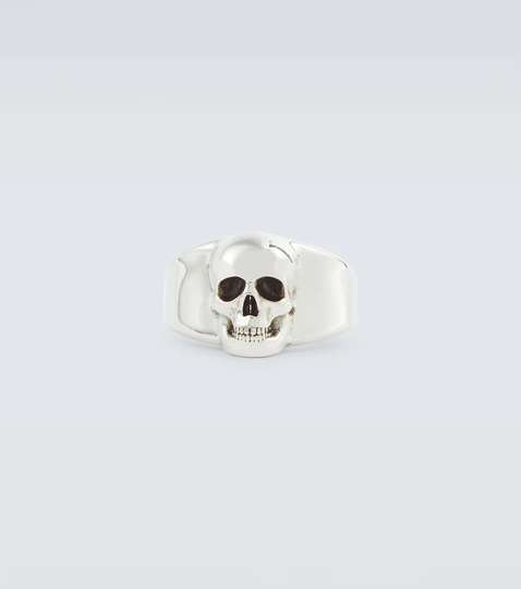 Skull signet ring