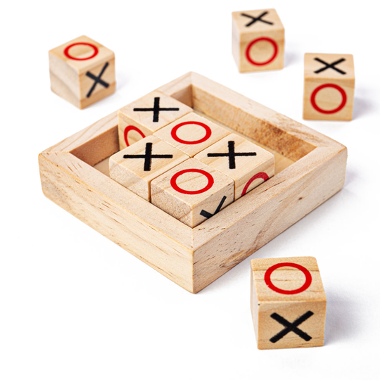 Bigjigs Toys Mini Noughts & Crosses - Wooden Games, Stocking Fillers