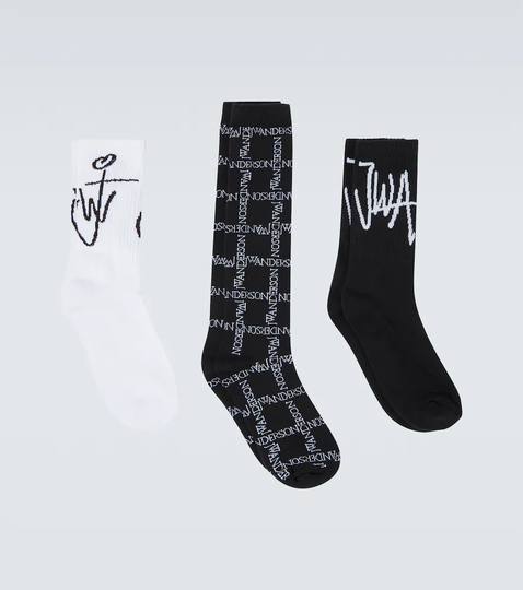 Set of three pairs of socks
