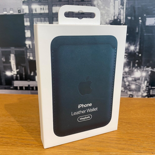 Apple iPhone Leather Wallet with MagSafe Find My Support 12 13 14 100% Genuine
