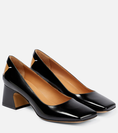 Polished leather court pumps