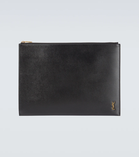 Zipped leather pouch