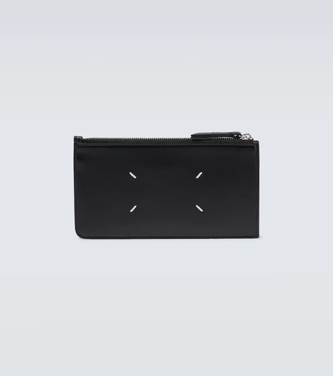 Zipped leather travel case