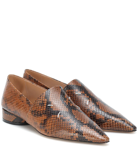Snake-effect leather shoes