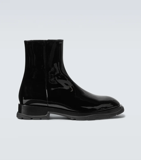 Slim Tread patent leather boots