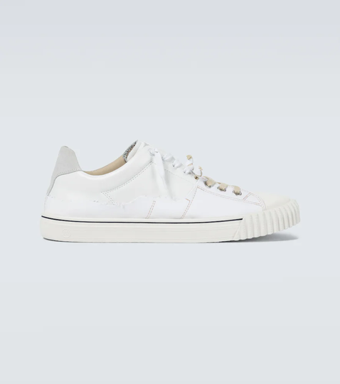 Evolution sneakers