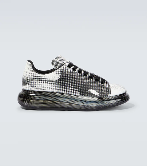 Oversized sneakers
