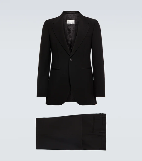 Single-breasted two-piece suit